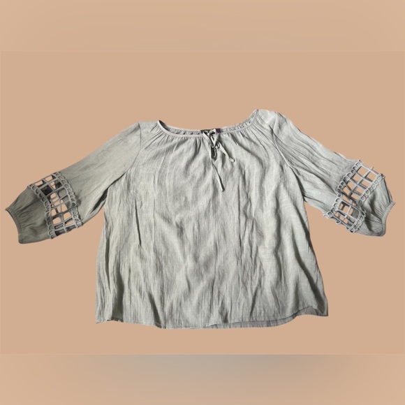 Olivia & Martin Green Relaxed Tie Front Blouse, Size 2X - Picture 1 of 7